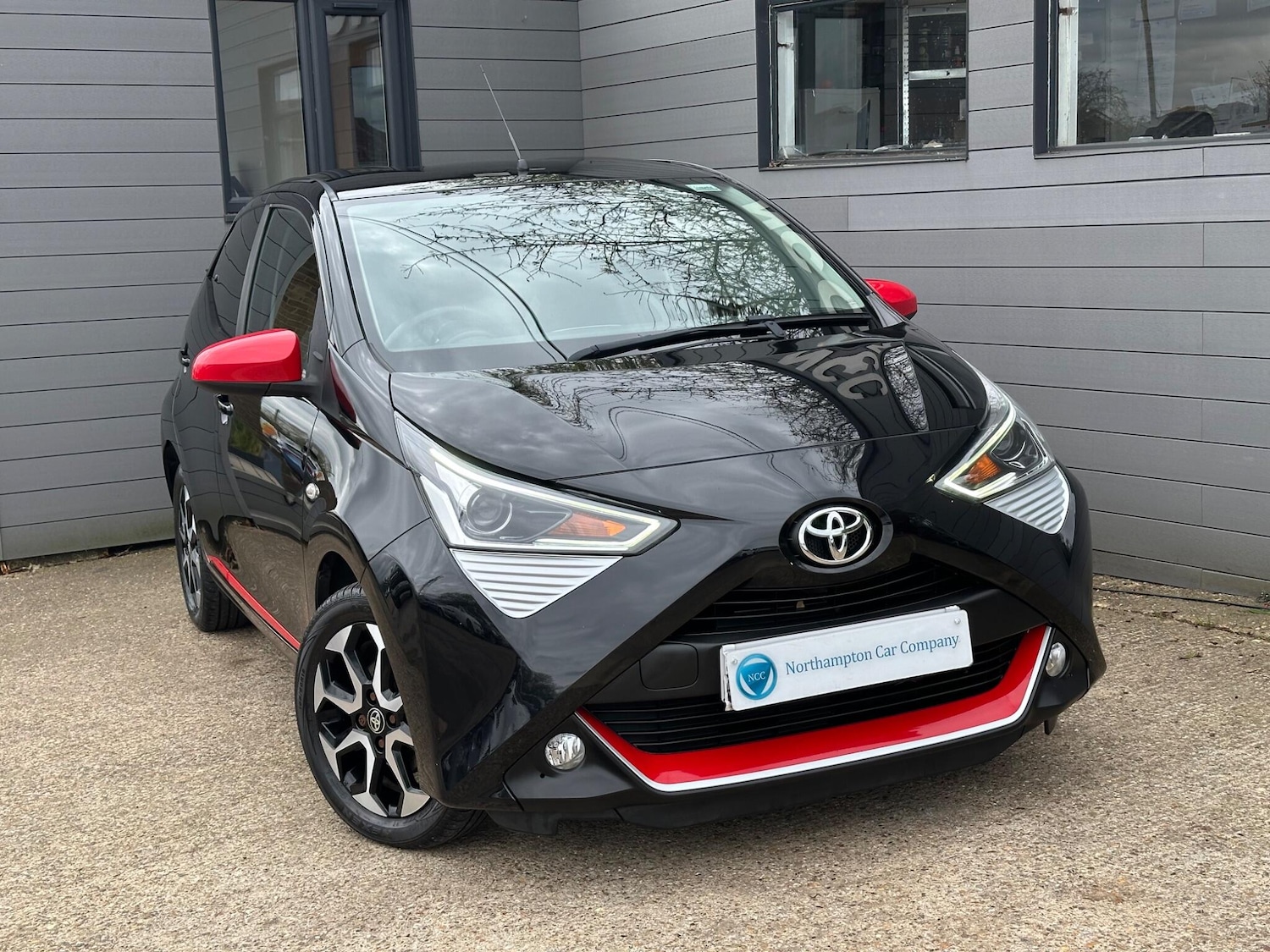 Used Toyota AYGO 2019 for sale - 78072096: Photo 4