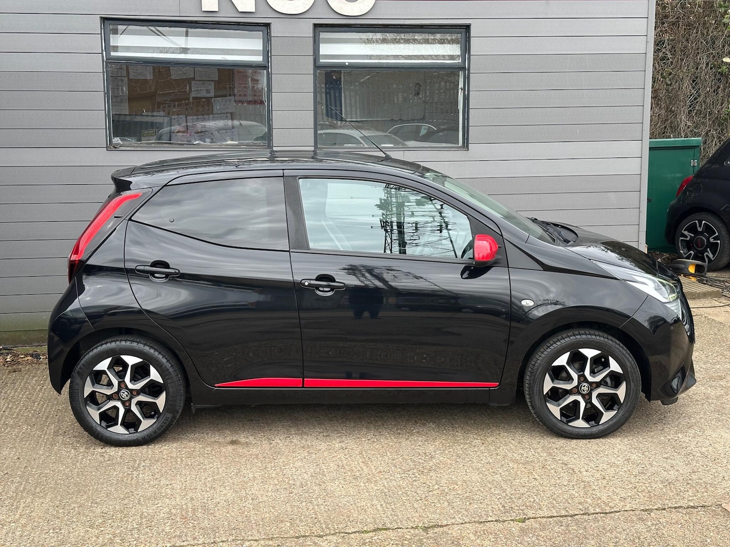 Used Toyota AYGO 2019 for sale - 78072096: Photo 6