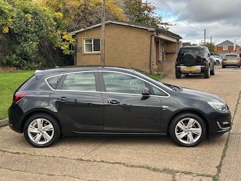 Used Vauxhall Astra 2013 for sale - 76473750: Photo