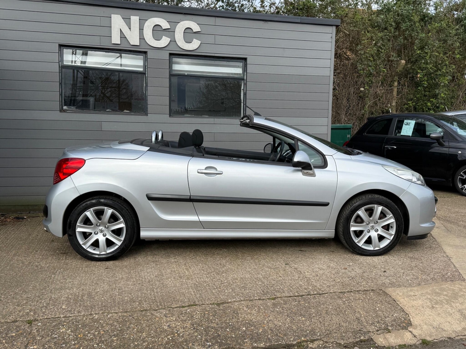 Used Peugeot 207 CC for sale - 78116474: Photo 15