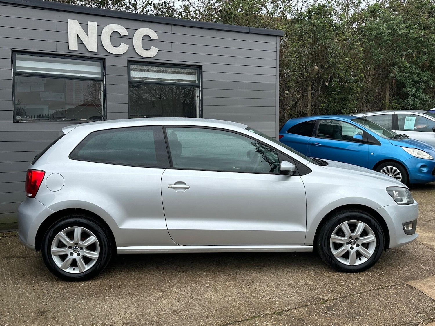 Used Volkswagen Polo 2012 for sale - 77611758: Photo 7