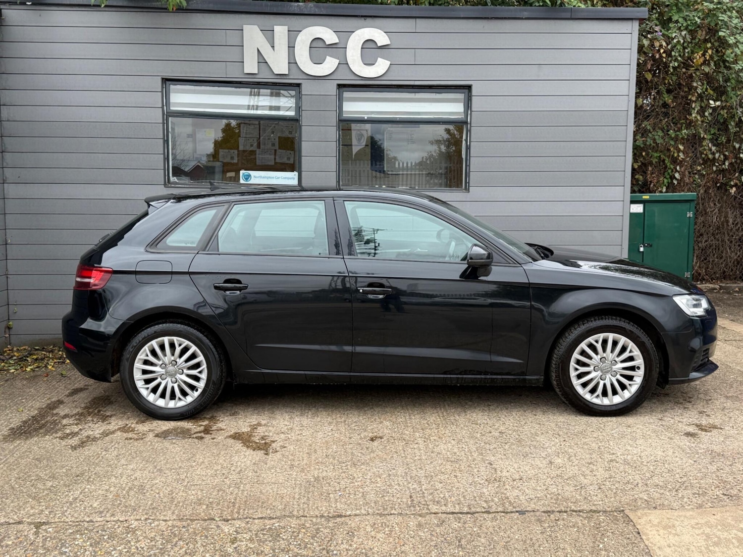 Used Audi A3 2016 for sale - 76936143: Photo 15