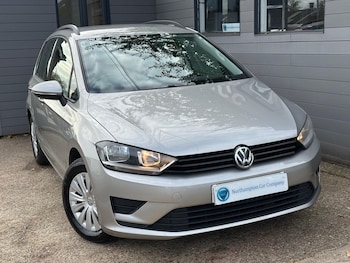 Used Volkswagen Golf SV 2014 for sale - 76992804: Photo