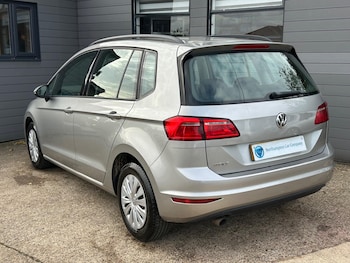 Used Volkswagen Golf SV 2014 for sale - 76992804: Photo