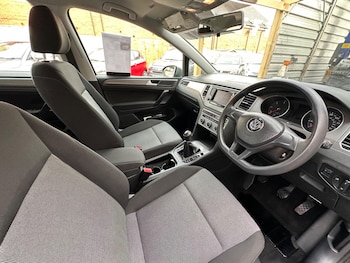 Used Volkswagen Golf SV 2014 for sale - 76992804: Photo