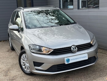 Used Volkswagen Golf SV 2014 for sale - 76992804: Photo