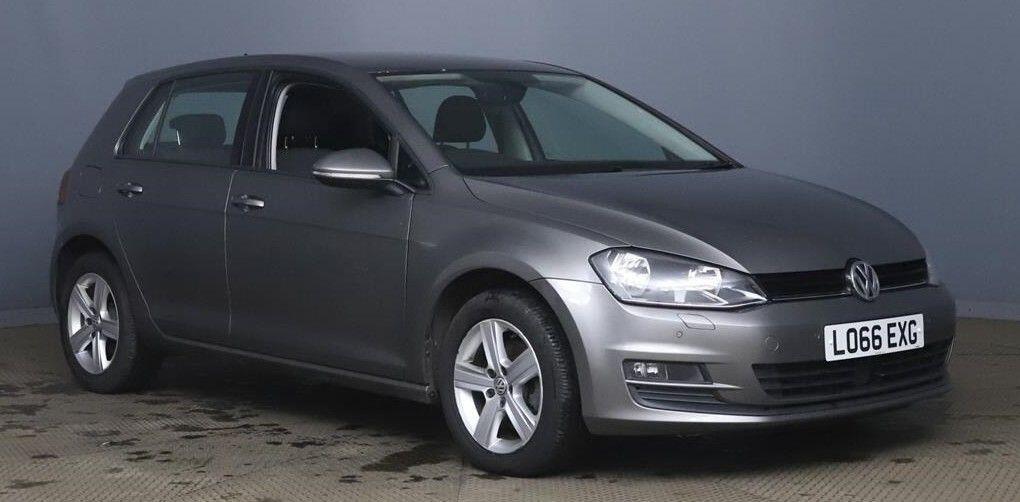 Used Volkswagen Golf 2016 for sale - 76899375: Photo 1