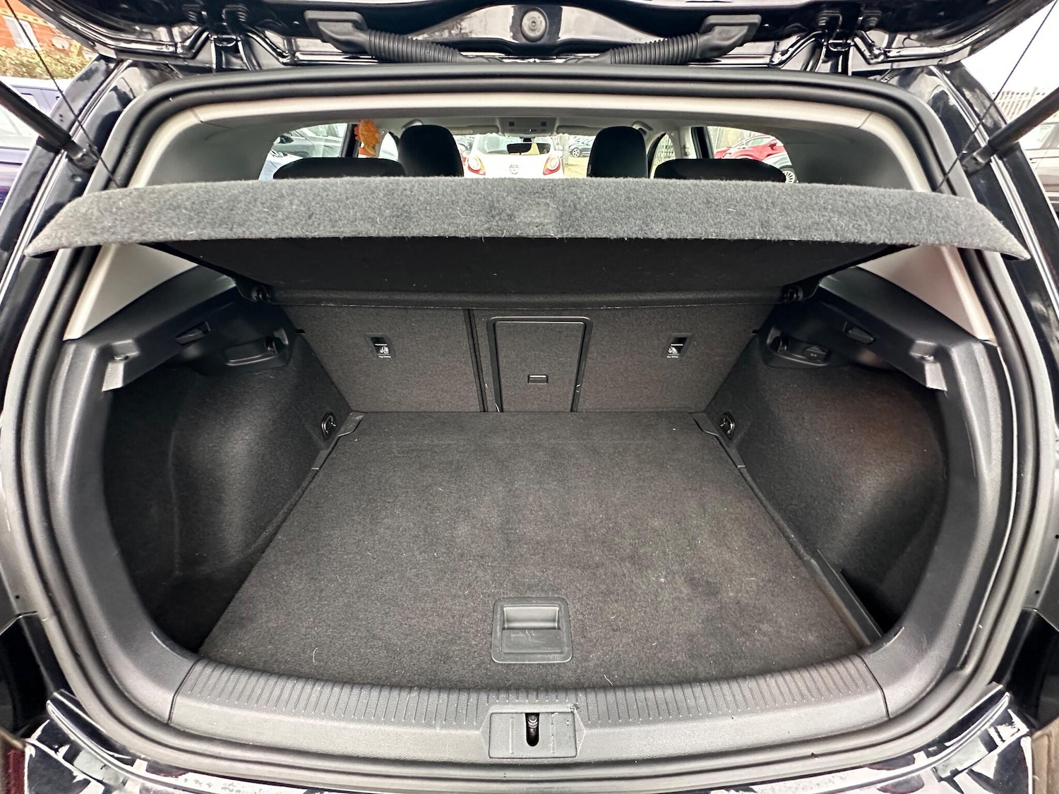 Used Volkswagen Golf 2020 for sale - 76824413: Photo 32