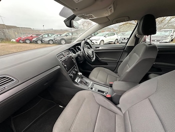 Used Volkswagen Golf 2020 for sale - 76824413: Photo