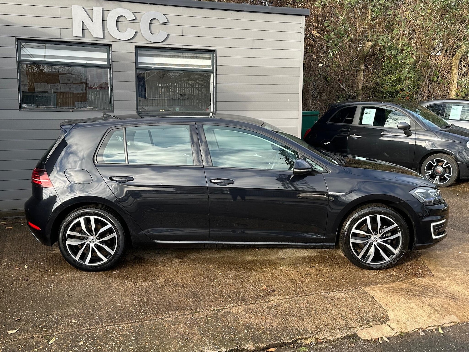 Used Volkswagen Golf 2020 for sale - 76824413: Photo 8