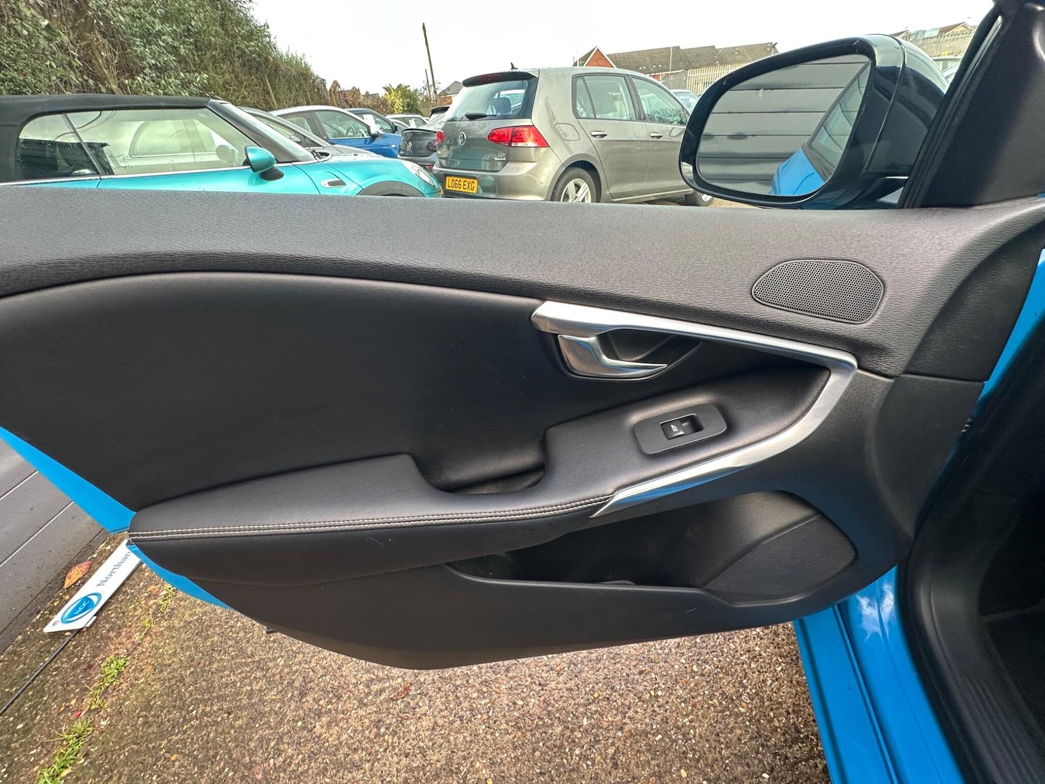 Used Volvo V40 2014 for sale - 77001055: Photo 28