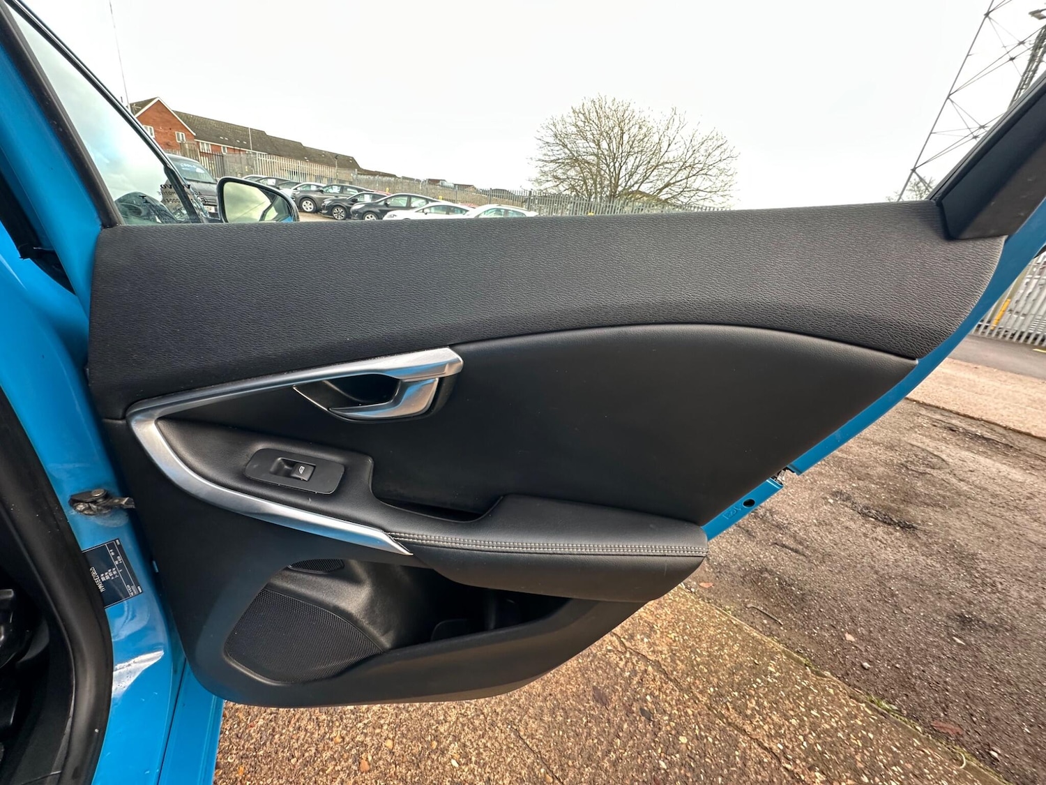 Used Volvo V40 2014 for sale - 77001055: Photo 29