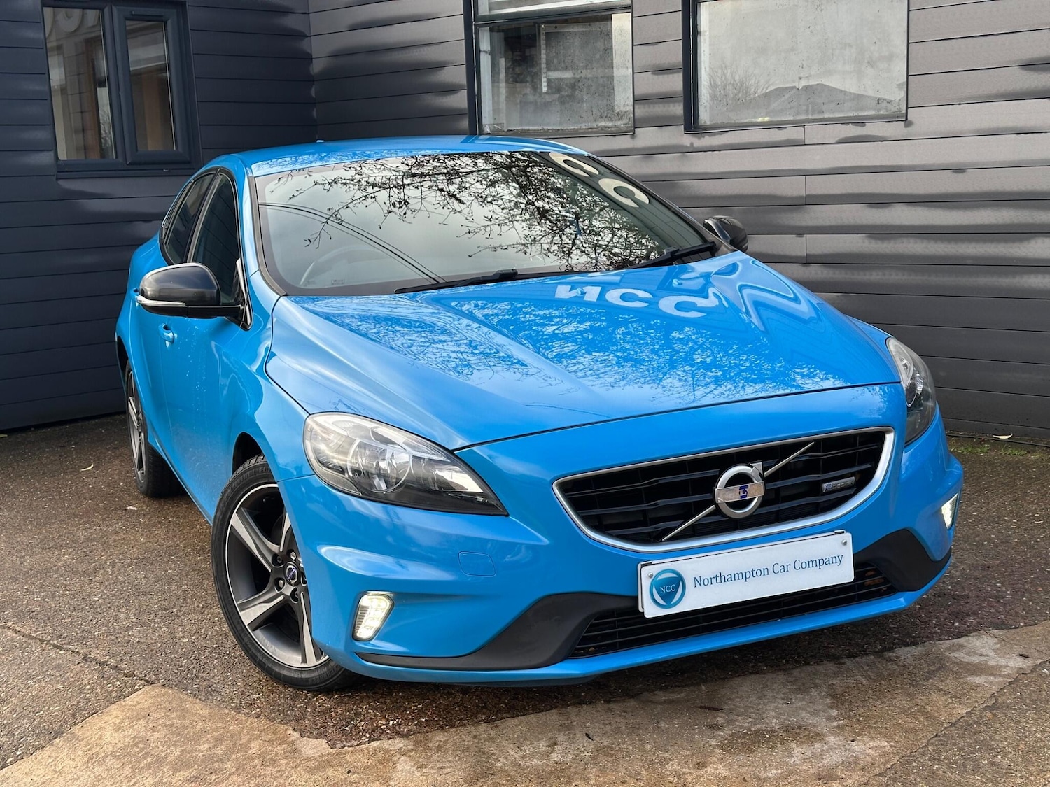 Used Volvo V40 2014 for sale - 77001055: Photo 4