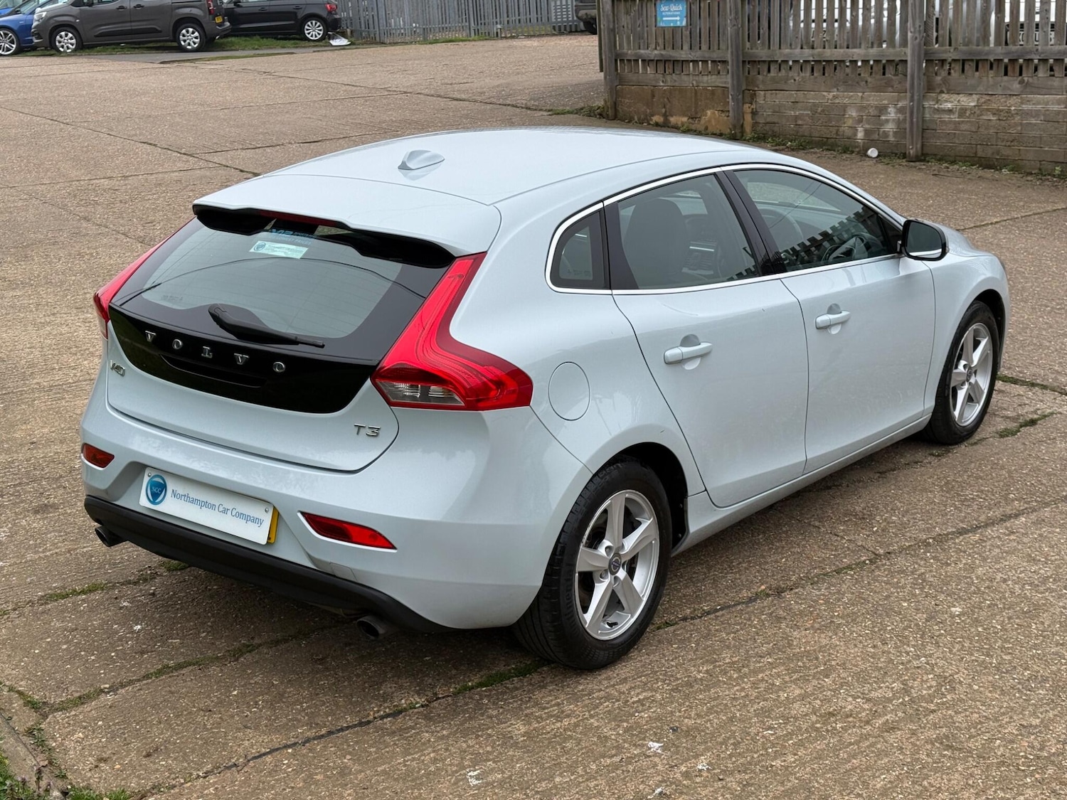 Used Volvo V40 2012 for sale - 77537785: Photo 16
