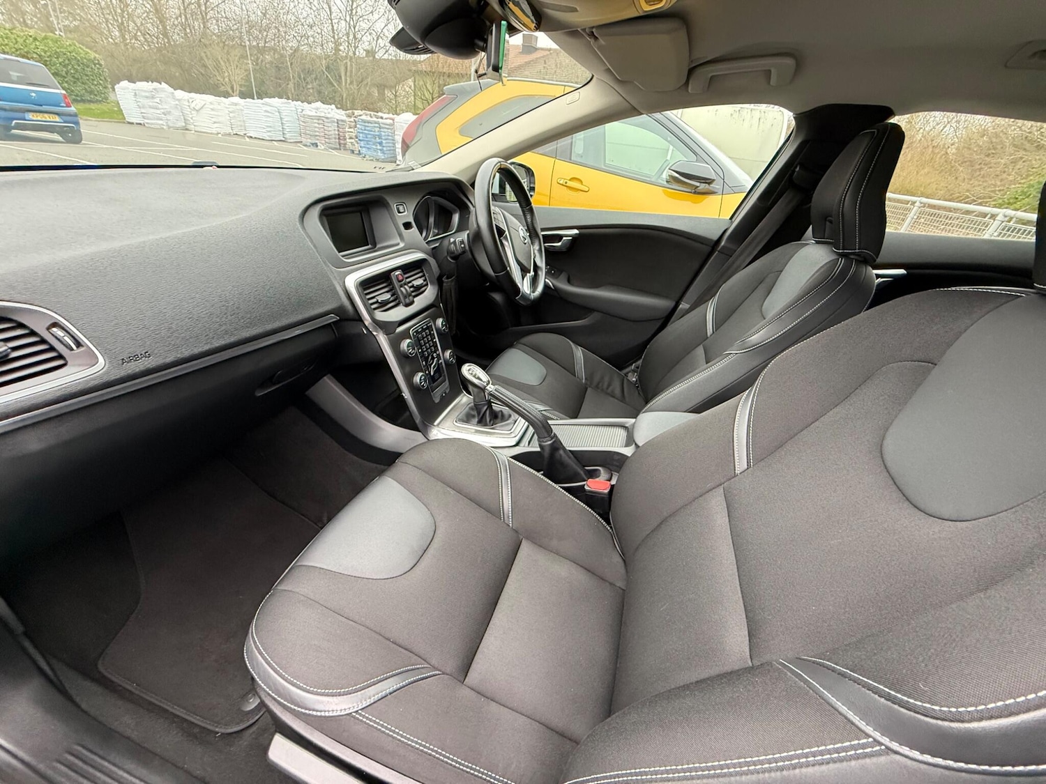 Used Volvo V40 2012 for sale - 77537785: Photo 19