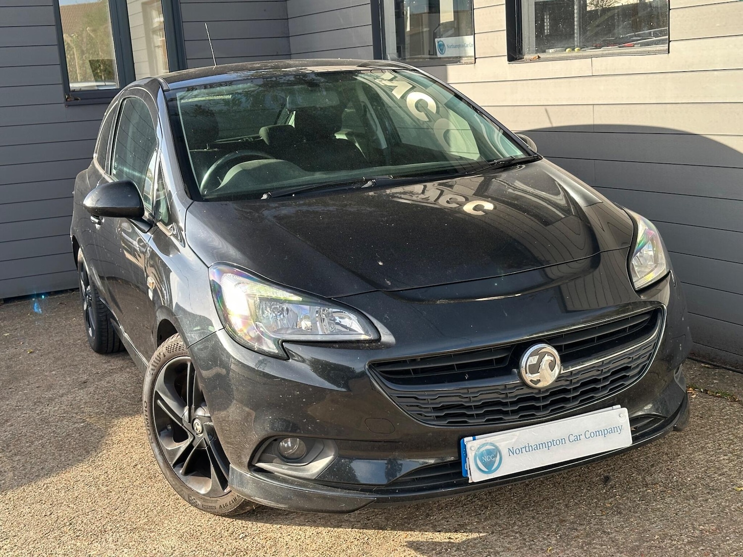 Used Vauxhall Corsa 2016 for sale - 76200714: Photo 1