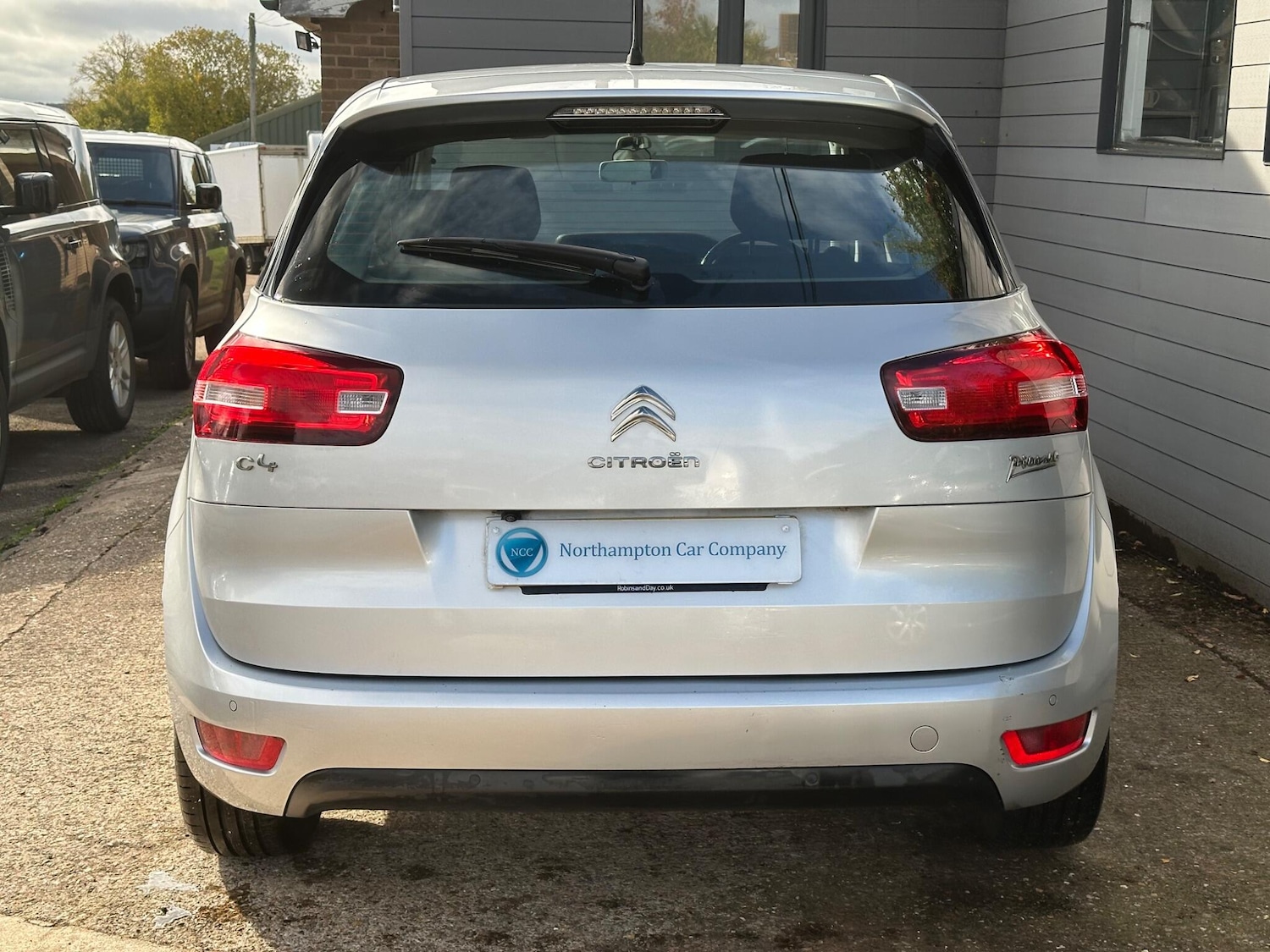 Used Citroen C4 Picasso 2014 for sale - 76992157: Photo 10