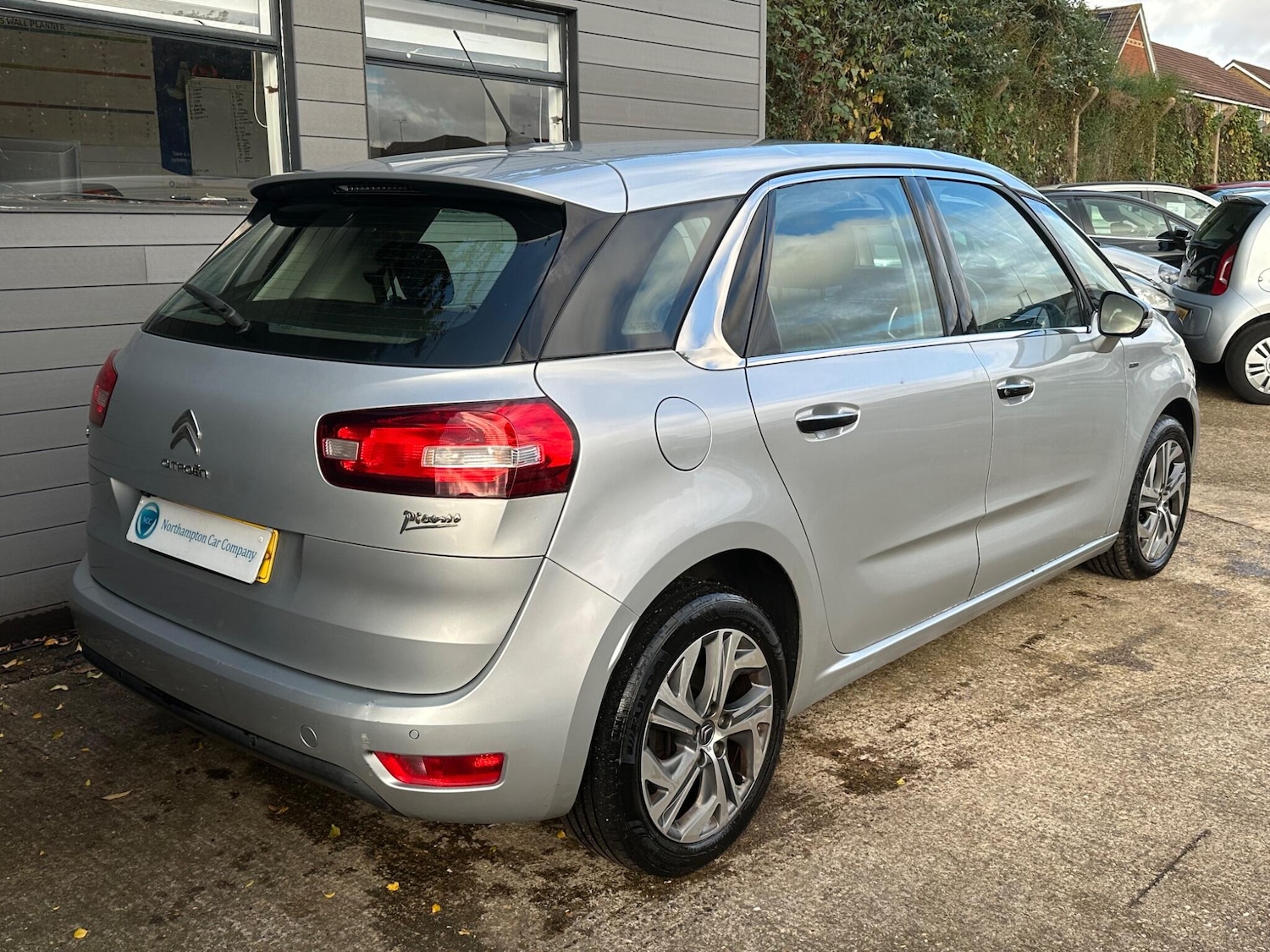 Used Citroen C4 Picasso 2014 for sale - 76992157: Photo 9