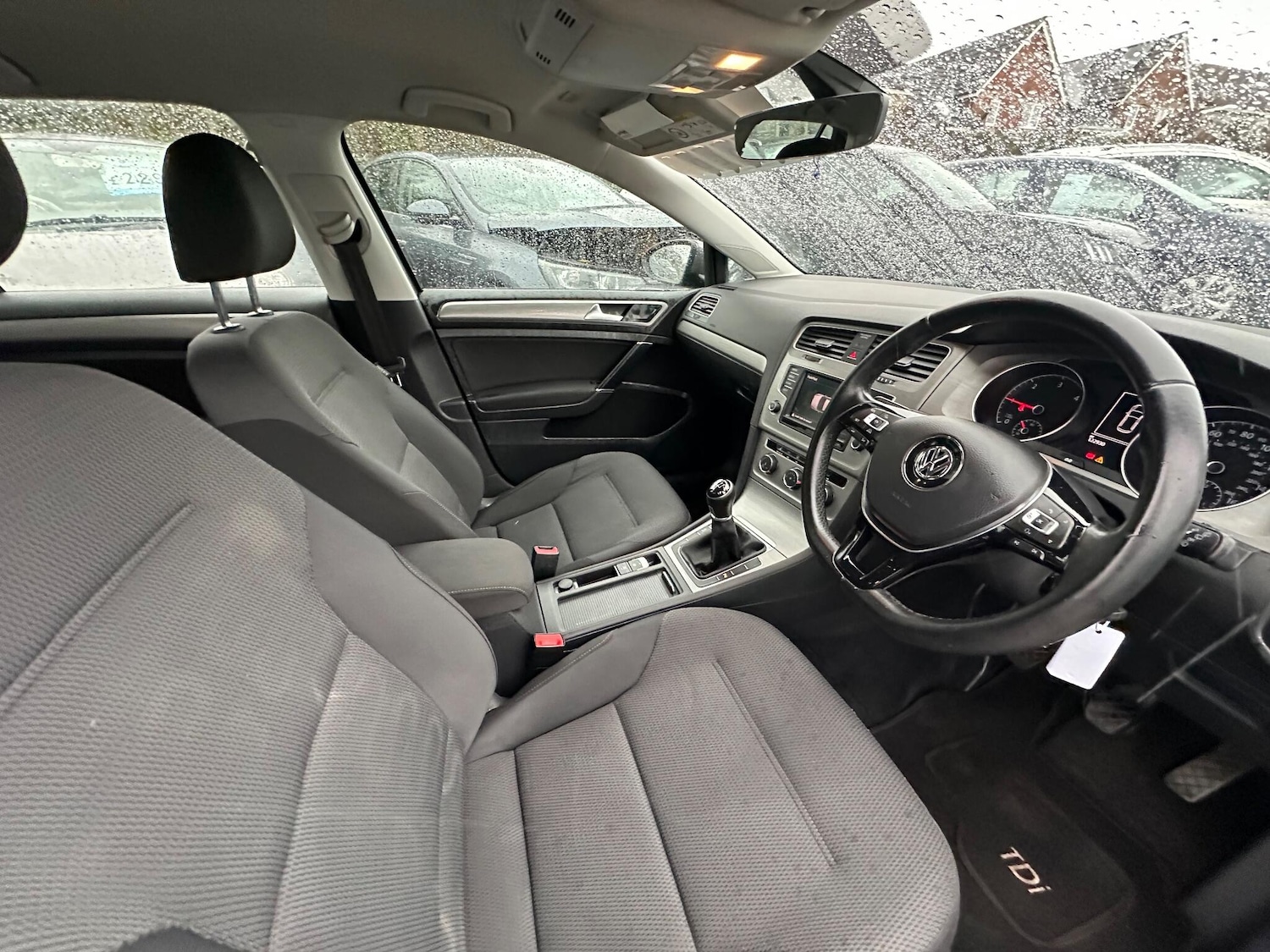 Used Volkswagen Golf 2016 for sale - 77637908: Photo 3