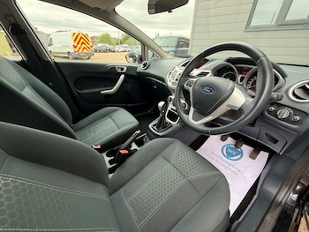 Used Ford Fiesta 2011 for sale - 78244738: Photo