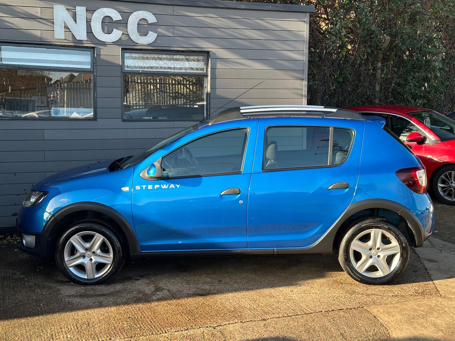 Used Dacia Sandero Stepway 2013 for sale - 76701651: Photo 15