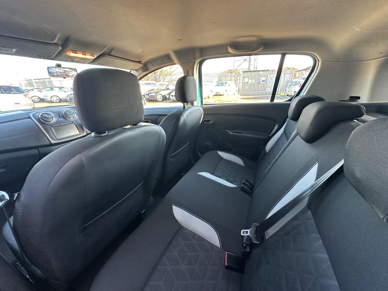 Used Dacia Sandero Stepway 2013 for sale - 76701651: Photo 26