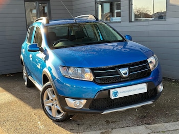 Used Dacia Sandero Stepway 2013 for sale - 76701651: Photo