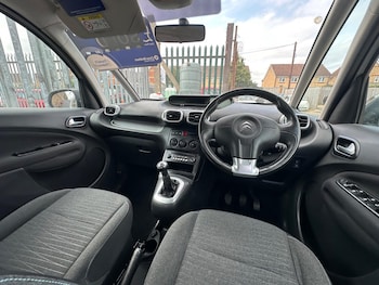 Used Citroen C3 Picasso 2016 for sale - 75459599: Photo