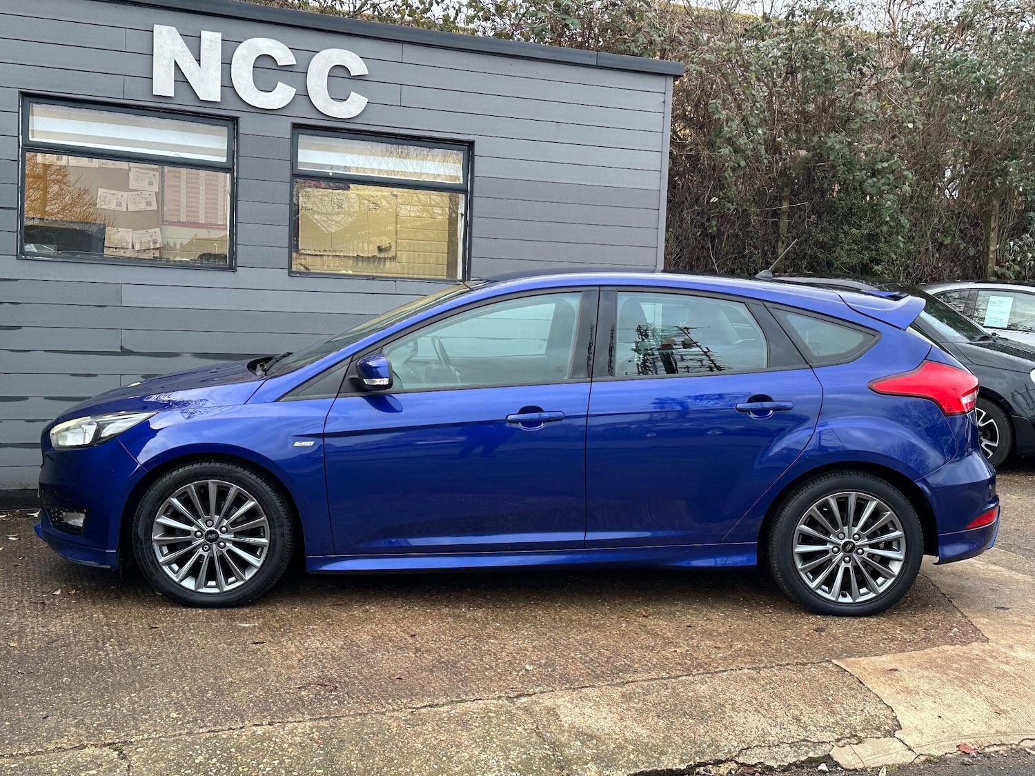 Used Ford Focus 2017 for sale - 77120090: Photo 14