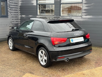 Used Audi A1 2015 for sale - 77215593: Photo