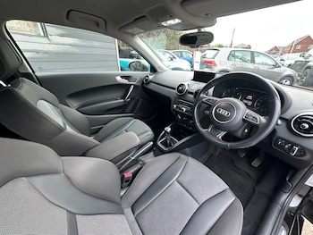 Used Audi A1 2015 for sale - 77215593: Photo