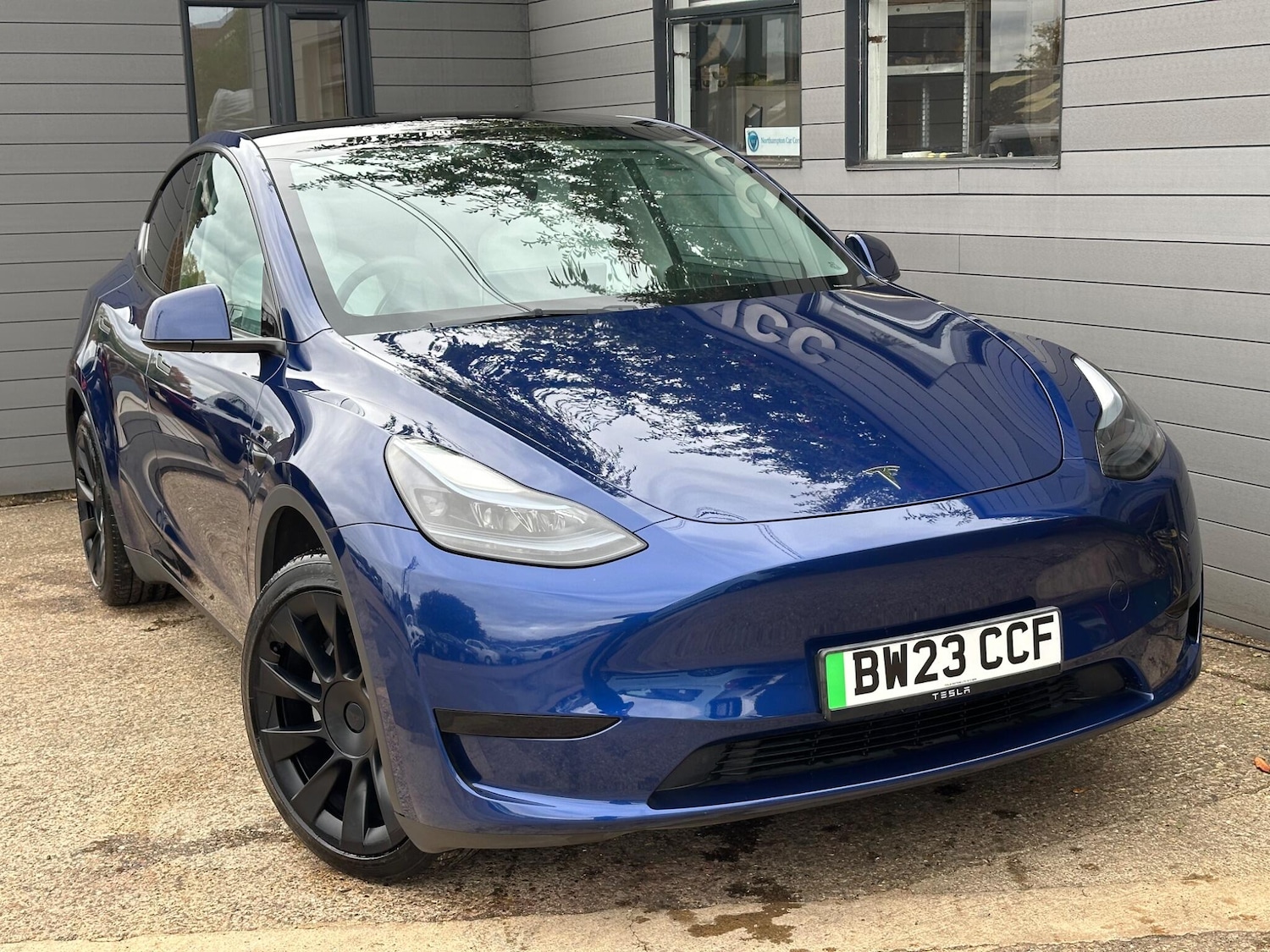 Used Tesla Model Y 2023 for sale - 76123040: Photo 6