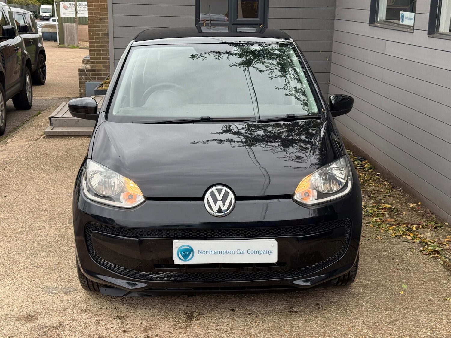 Used Volkswagen up! 2013 for sale - 76121579: Photo 2
