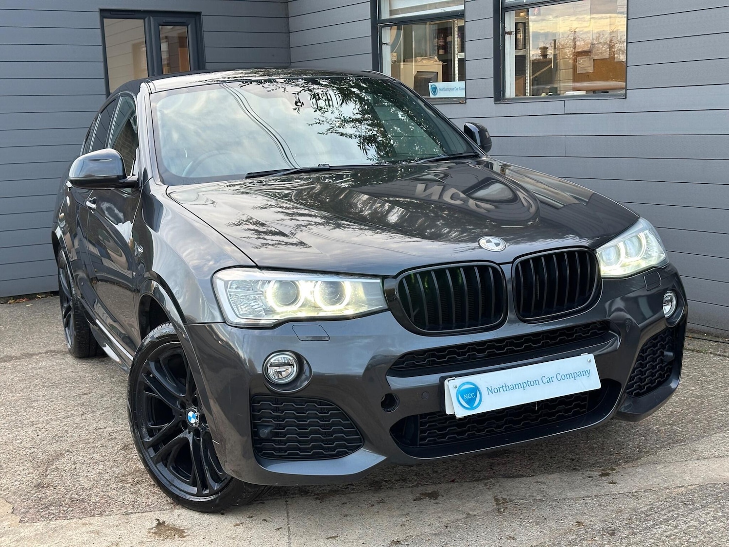 Used BMW X4 2016 for sale - 76269780: Photo 4