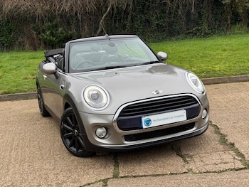 Used MINI Convertible 2017 for sale - 79093111: Photo