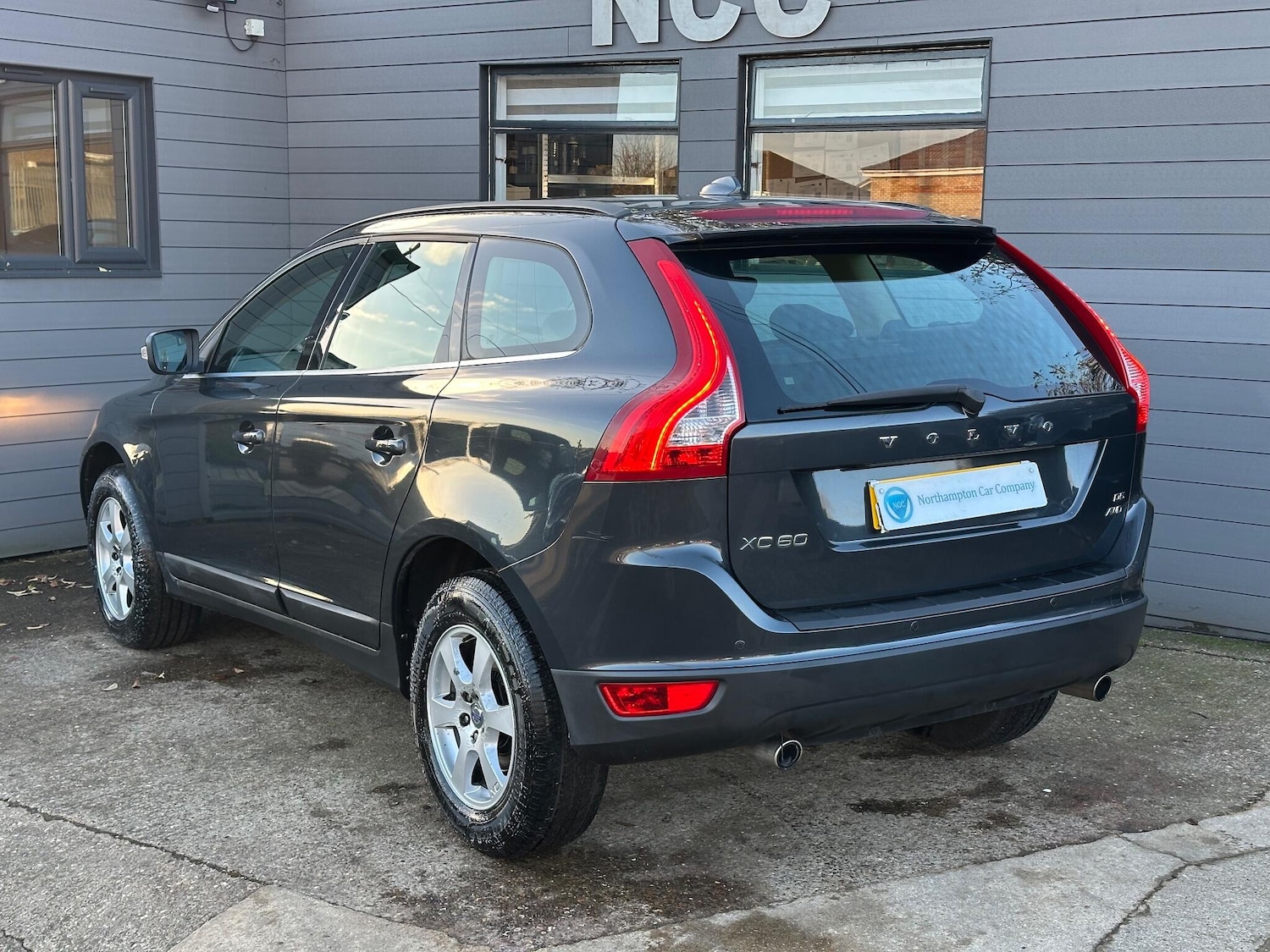 Used Volvo XC60 2009 for sale - 77097960: Photo 12