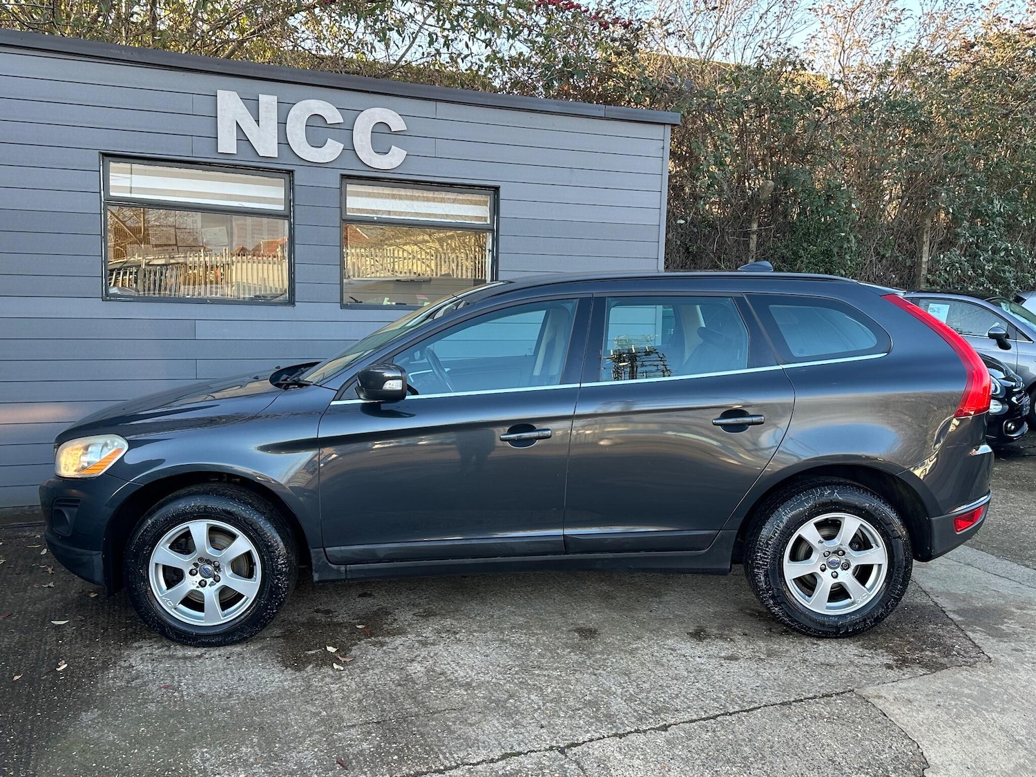 Used Volvo XC60 2009 for sale - 77097960: Photo 15