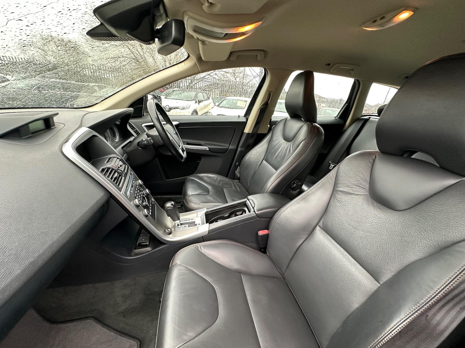 Used Volvo XC60 2009 for sale - 77097960: Photo 24