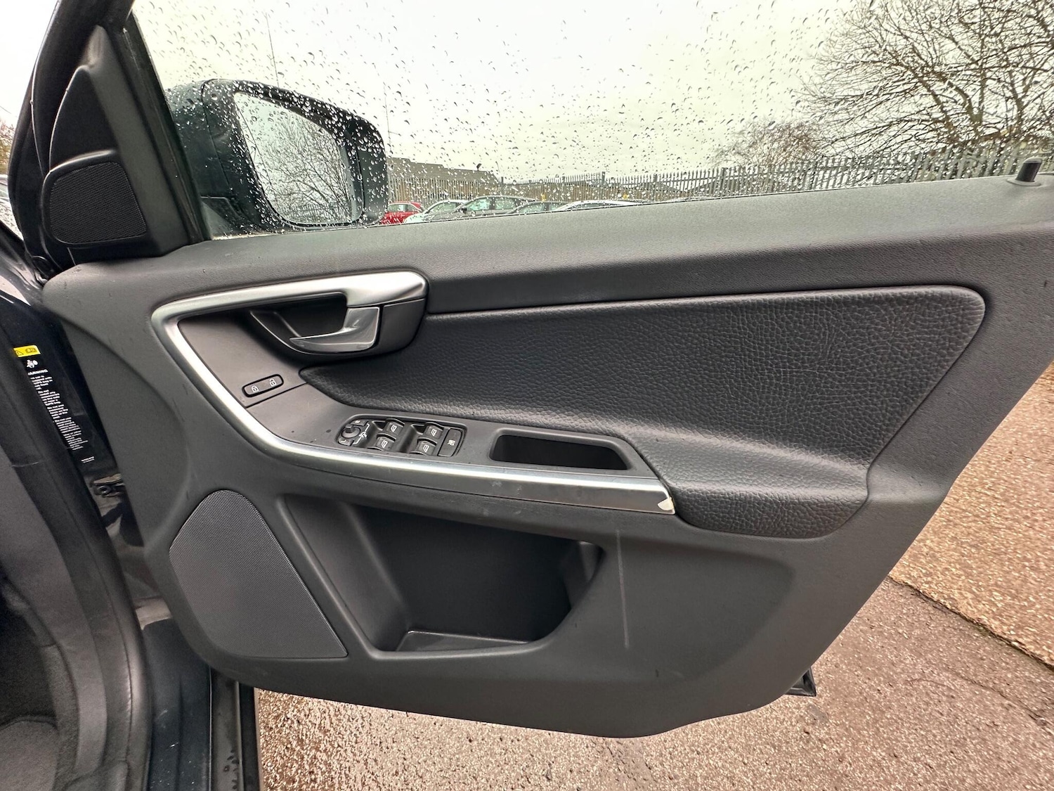 Used Volvo XC60 2009 for sale - 77097960: Photo 27