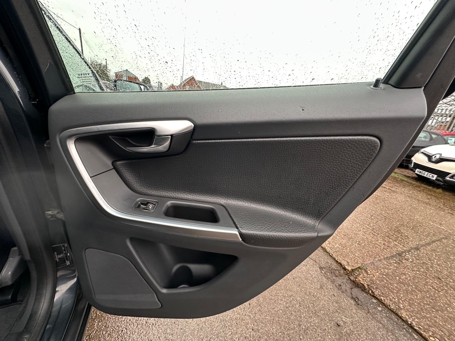 Used Volvo XC60 2009 for sale - 77097960: Photo 29