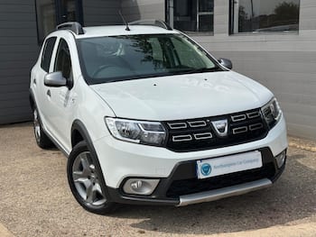 Used Dacia Sandero Stepway 2017 for sale - 79741097: Photo