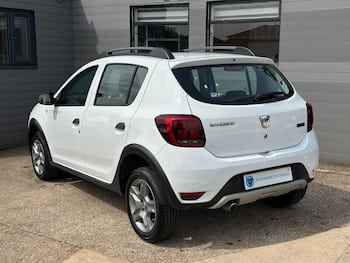 Used Dacia Sandero Stepway 2017 for sale - 79741097: Photo