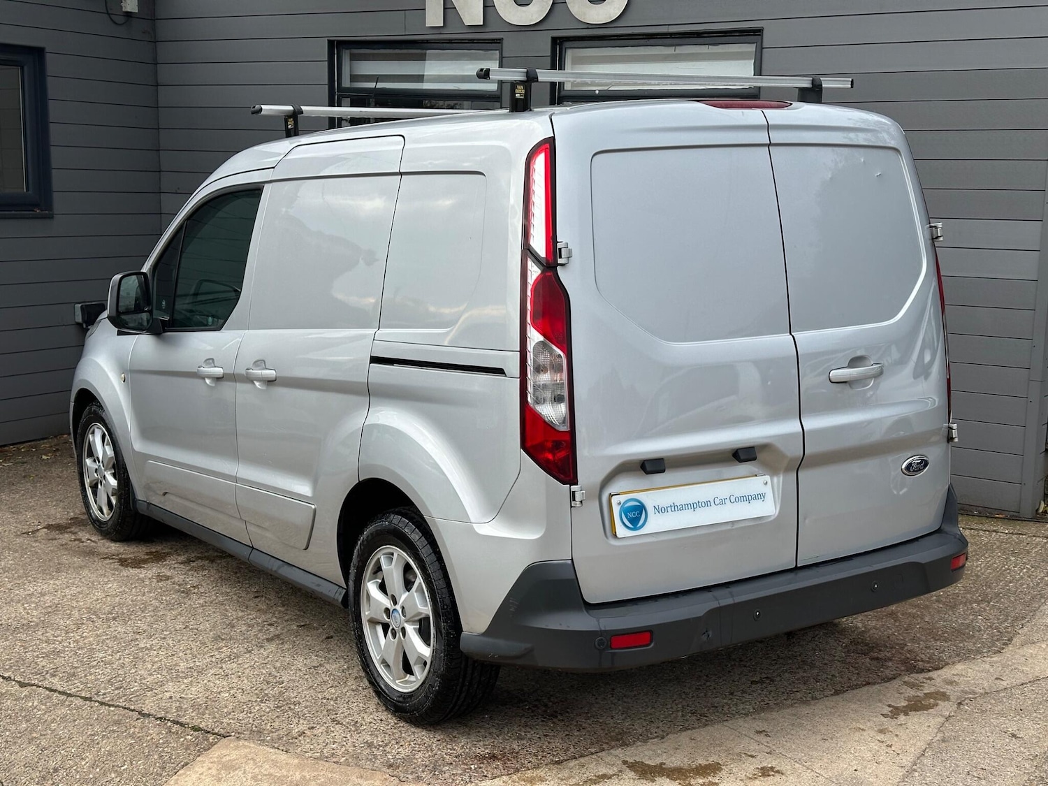 Used Ford Transit Connect 2015 for sale - 77029568: Photo 2