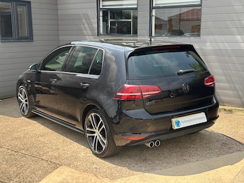 Used Volkswagen Golf 2016 for sale - 78448632: Photo
