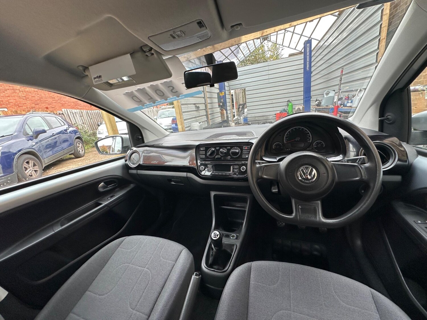 Used Volkswagen up! 2014 for sale - 75926902: Photo 20