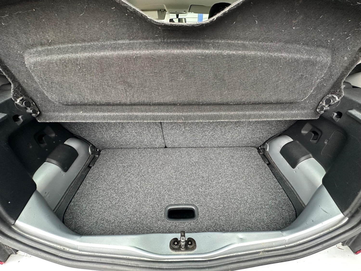 Used Volkswagen up! 2014 for sale - 75926902: Photo 31