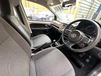 Used Volkswagen up! 2014 for sale - 75926902: Photo