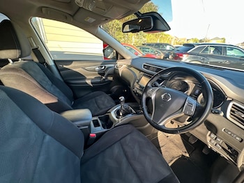 Used Nissan X-Trail 2017 for sale - 76550679: Photo