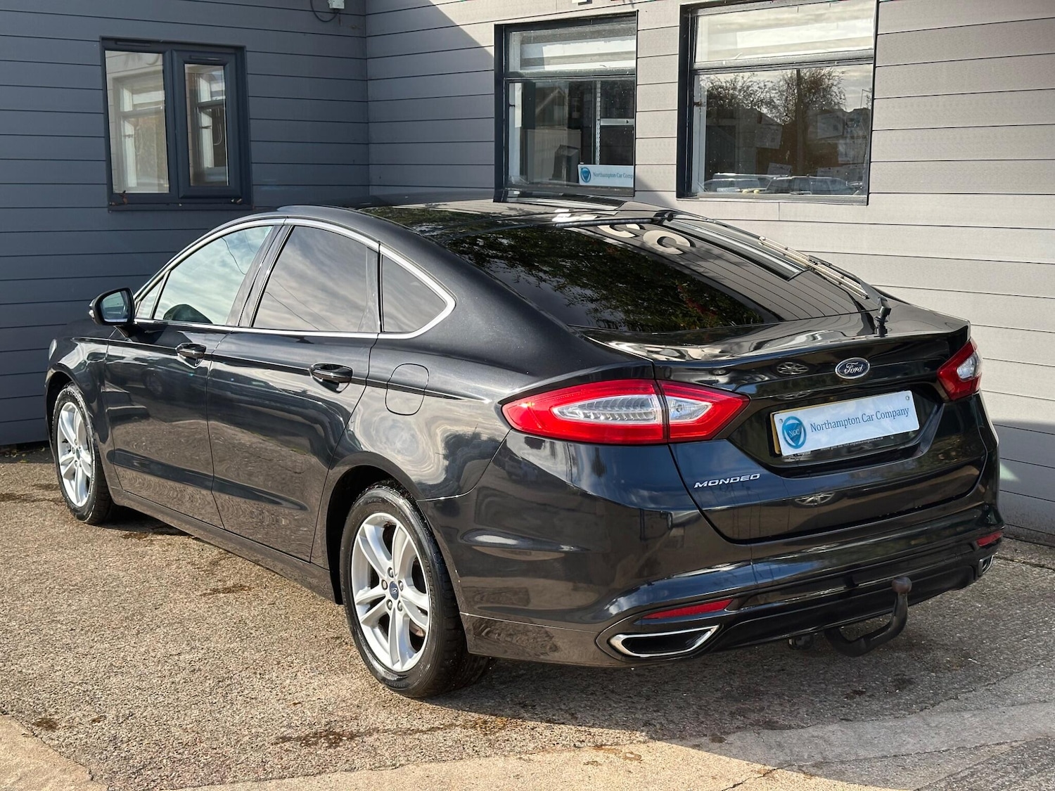 Used Ford Mondeo 2015 for sale - 76199958: Photo 2
