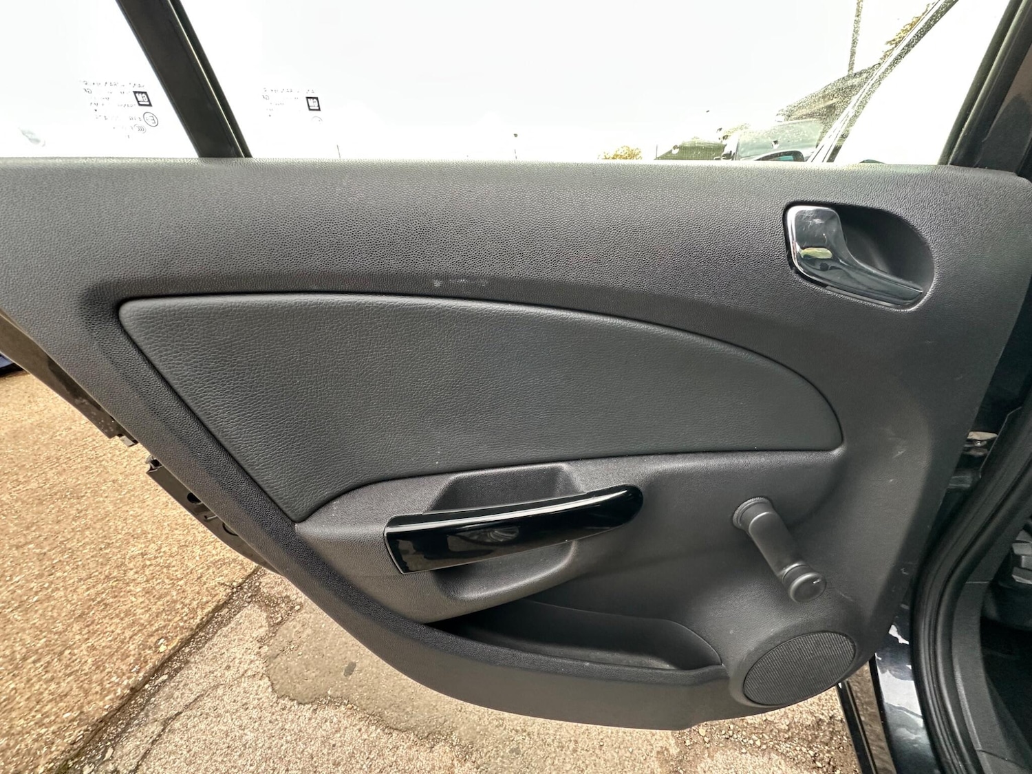 Used Vauxhall Corsa 2013 for sale - 75990105: Photo 27